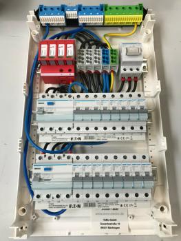 Hager Aufputzverteiler mit Tür 5-reihig VA60CN+VA60T ANSCHLUSSFERTIG verdrahtet mit Hauptschalter, Klemmblock, Dehn, CDA440D, MBN316, MBN116 (#0)